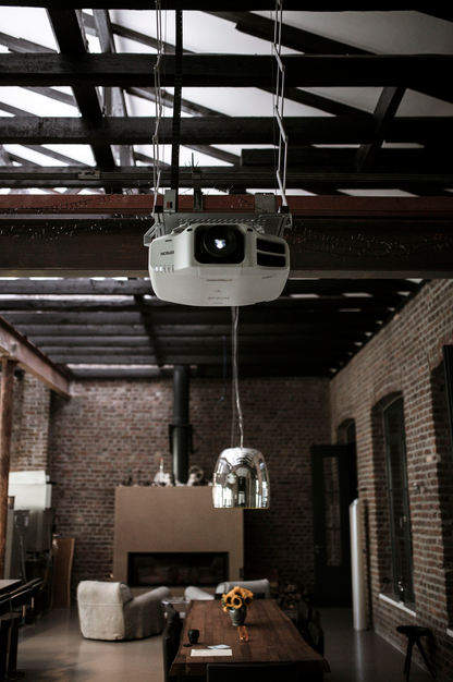 Screenshot 2025 09 02 at 23 04 49 Heimkino Projektor Heimkino Im Loft Beamer und Leinwand Fachhandel