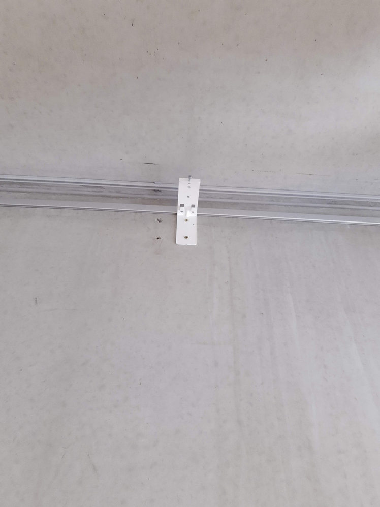 Screenshot 2025 09 02 at 23 23 27 Motor Leinwand Business AV Loesung Aus Alt Mach Neu Die Leinwandmontage