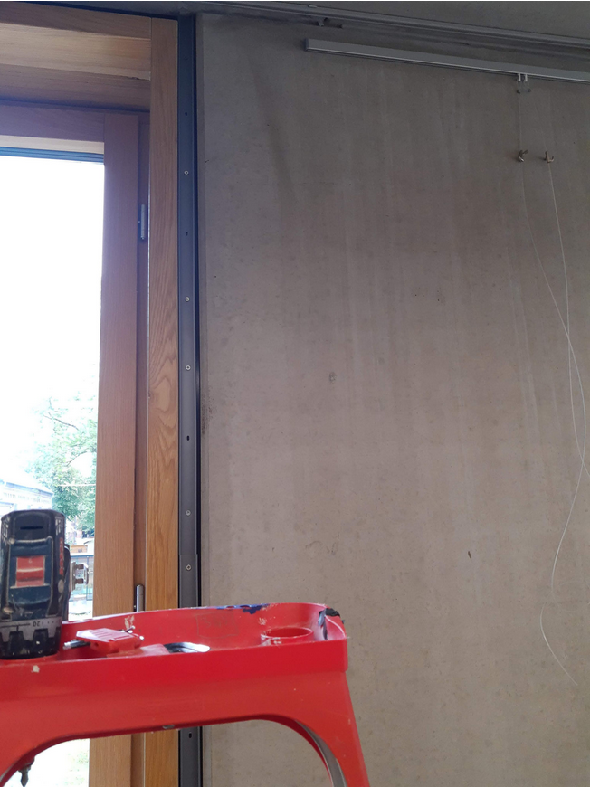 Screenshot 2025 09 02 at 23 39 34 Motor Leinwand Business AV Loesung Aus Alt Mach Neu Die Leinwandmontage