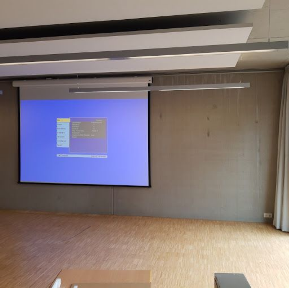 Screenshot 2025 09 02 at 23 42 48 Motor Leinwand Business AV Loesung Aus Alt Mach Neu Die Leinwandmontage