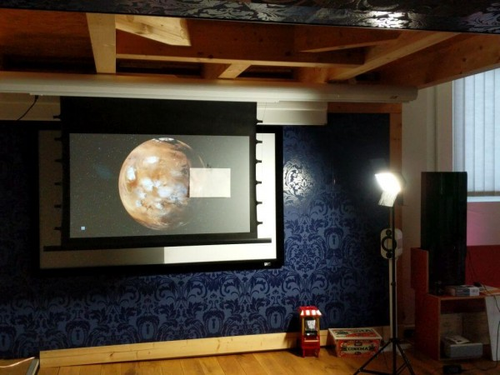 Deluxx Kontrastleinwand Motor mit seitlicher Tuchspannung beamer-freund.de, Kontrastleinwand, motorleinwand tension