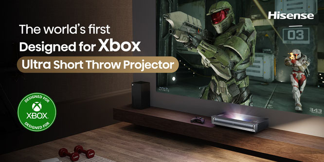 Hisense PX3-PRO im Wohnzimmer vor Kontrastleinwand beamer-freund.de, laser projektor, Heimkino